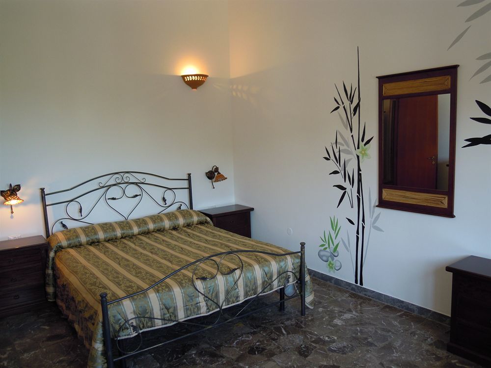 Camere A Sud Алисте Екстериор снимка